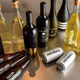 酒蔵とコラボレーションした当店オリジナルの日本酒が一押し