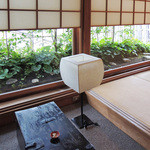 俵屋旅館 - シンプル＆シックな室礼