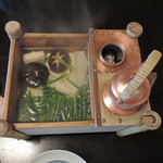 俵屋旅館 - 熱々！なかなか冷めない湯豆腐