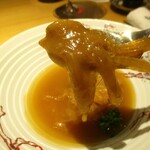 眞善美 - フカヒレ＆フカヒレのリゾット：気仙沼産のモウカザメのフカヒレで、途中からは 味変で赤酢をかけて楽しみます。 フカヒレの出汁で作ったリゾットも美味しいですネ！ そのうえからフカヒレをタラァ～りとかけてフカヒレ御飯にしていただきました。もう、幸せ過ぎます。