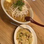 ポンポン屋 - 料理写真:Aセット　味噌ラーメン バタートッピング 焼き飯小