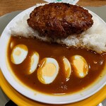 カリーハウス コロンボ - 日替わり(煮込みハンバーグカレー)