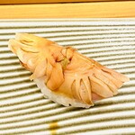 鮨懐石 重兵衛 - 赤貝