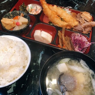 ダイニングバー404_0