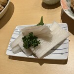 やき鳥キィー - イカ刺し、シャキシャキでウマっ！税込990円