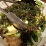 居・食・酒 ちんまーやー - 糸満産海ぶどうと島野菜のプチプチ香味サラダ