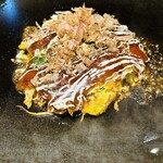 Ganso Ebidashi Monja No Ebisen - 牛すじぼっかけ焼き。