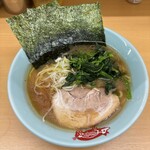 横浜ラーメン 町田家 - 