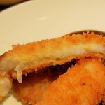 洋食 おがた - 太刀魚　断面