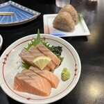 Ebisu tei - サーモン、タコ飯おにぎり