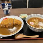 定食と丼の店 幸心 - カツカレー　ラーメン