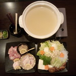 Sumibiyaki Tori Hajime - 鶏スープコラーゲン鍋　１人前２０００円