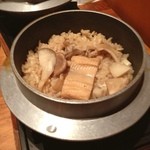 楽遊 - キノコと穴子の釜飯