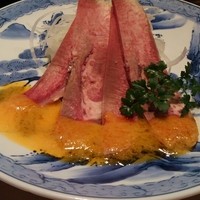 和黒 新神戸店 - 牛タンの冷製