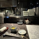 巓升郭 - カウンター席