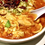 成龍萬寿山 - 水煮肉片 (豚肉のアップ)