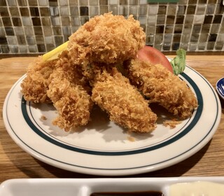 Yo-shoku OKADA - 岡山産大粒牡蠣フライ定食