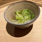 温石 - 白菜の湯通し