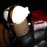 しげ老鮨 - チョコプリンとチーズケーキ