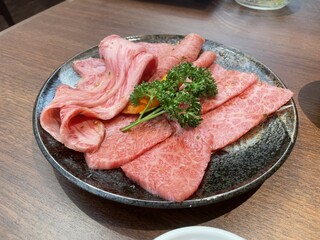 Yakiniku Okuu - タレでいただく