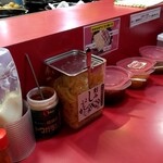 家系ラーメン とらきち家 - 卓上味変調味料2