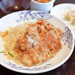 バーミヤン - 台湾大からあげチャーハン