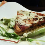 フレンチバール・レストラン　アンティーク - 本日のキッシュ(キノコ)