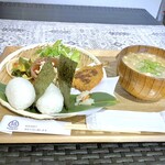 Musubidou - Musubido Lunch 豚汁