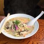 中華 軽食 李花 - 写真撮りも忘れる美味さの生麺チャンポン