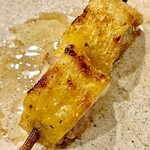 焼鳥 せきね - 熊野地鶏ソリ　ヤヴァい美味さ　これも今日の一番かな