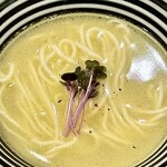 焼鳥 せきね - そして最後のお楽しみは鶏そば　スープが濃厚で美味しいから食べたらご飯追加したくなるｗ