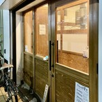 焼鳥 せきね - 駒込駅の東口から徒歩30秒です