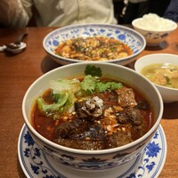 老四川 飄香小院 - 