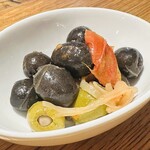 Marinated olives and sundried tomatoes