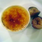 サルキッチン - クレームブリュレと無花果の洋酒漬け