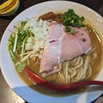 麺処 夏海 - 煮干し豚骨ラーメン