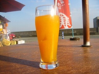 Hamaya - 季節の生絞りオレンジジュース