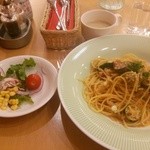 オリーブ - ズッキーニとベーコンのスパゲッティ