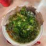 神戸ラーメン 第一旭 - うん、ネギ、多いよね。やっぱりｗｗ