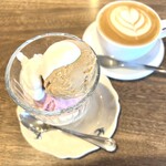 マチヤノオミセ - 冬季限定・メープルナッツストロベリーのアイスクリームとカフェラテ