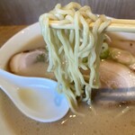 信長ラーメン - 麺リフト