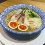 ネーブルシティもとみやオーブ - 12月限定ラーメン 
            柚子香る鯛の塩ラーメン 900円  煮玉子 150円