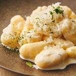 Gnocchi with gorgon cheese sauce