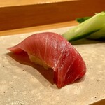 天寿し - 鮪 中とろ