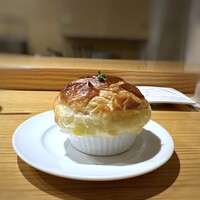 メルモーゾ ダ ドロカワ - ◆パイ包みスープ・・この日はカリフラワー。
