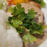 キッチン ブルー グローブ - 内緒のパクチーを乗せます