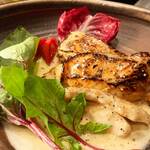 【選べる3種の自家製ソース】低温調理チキンソテー