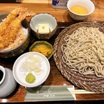 手打蕎麦 ふじや - 小天丼と手打ち蕎麦（1,500円税込）、十割に変更（180円税込）※ご飯大盛（無料）