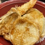 Kazokutei - 季節の天丼（ほうぼう・海老・かぼちゃ・さつまいも・れんこん・大葉）たれは自分で好みの量をかけるスタイルです