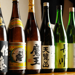 We have a wide variety of alcoholic beverages, including shochu (Maou) and whiskey (Yamazaki, Hakushu, Hibiki).